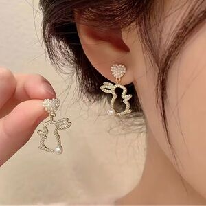 Bunny Rabbit Dangle Drop Earrings Modern New Adorable
